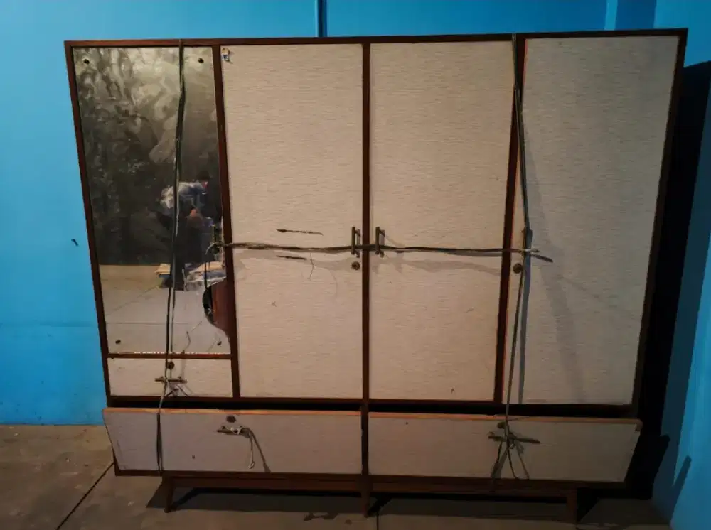 Lemari jati tua 4 pintu | original | vintage | antik