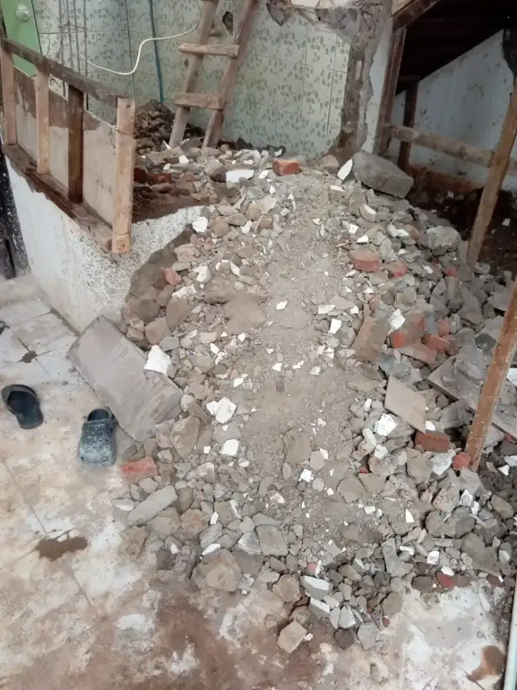 Urug buang puing borongan urugan puing tanah merah campur pengurugan