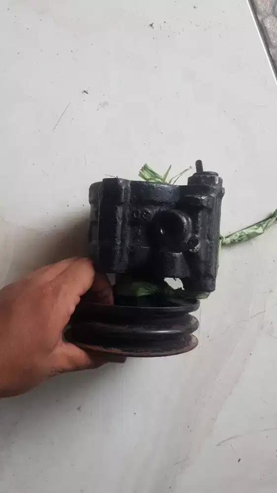 Pompa power stering isuzu panther