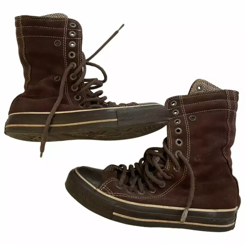 Converse All Star Trainers High Suede