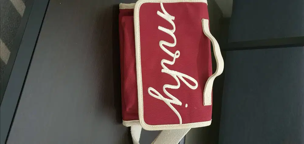 Preloved Marhen J sunny bag. Nego