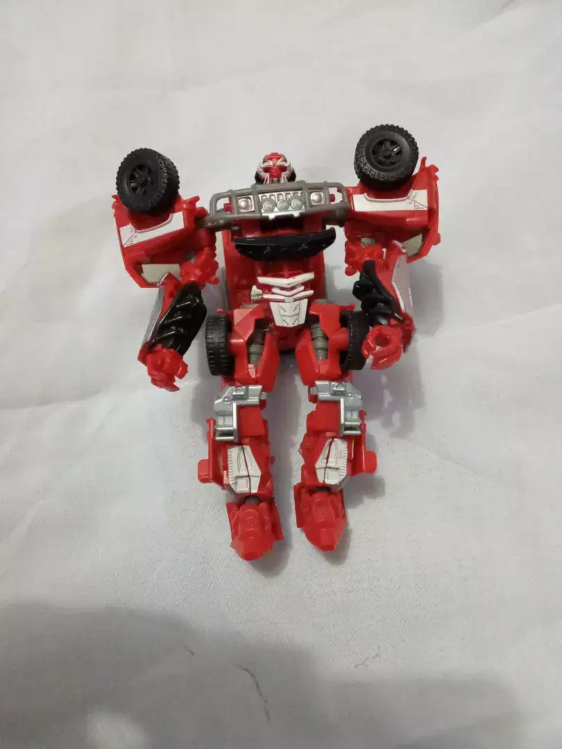 Transformers Ratchet + Skyhammer