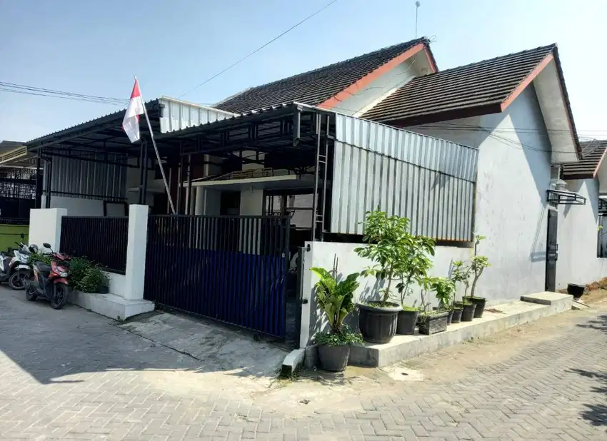 DIJUAL RUMAH MURAH DITENGAH KOTA PARE DEKAT MASJID ANNUR PARE