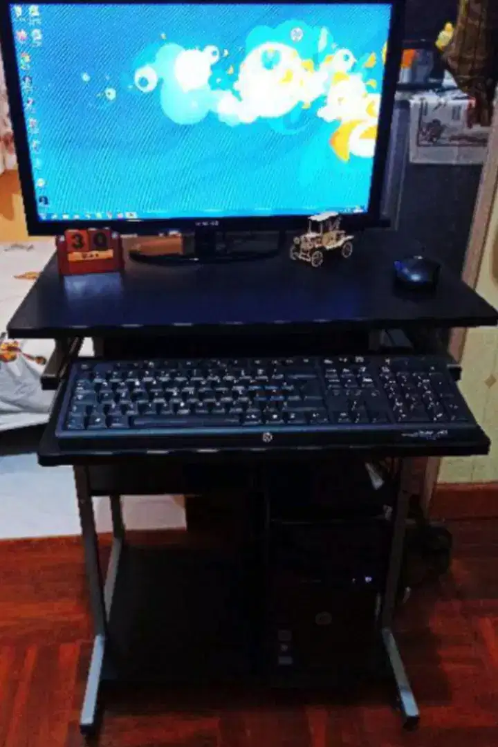 Meja komputer - meja laptop