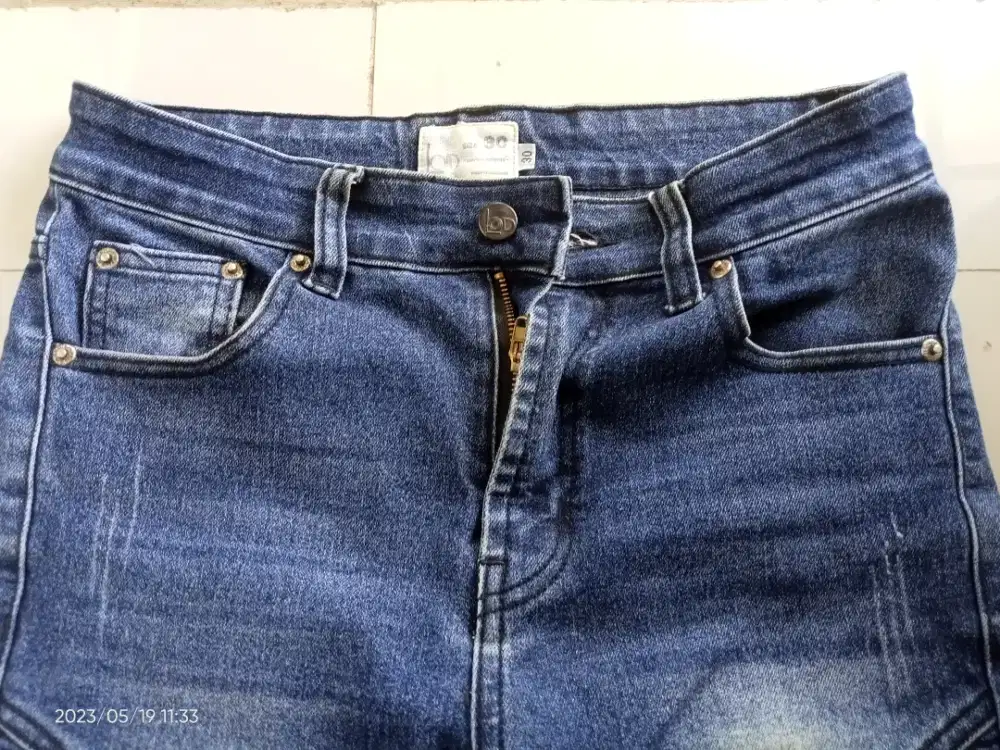 Celana ripped Lod denim size 30 Mulus
