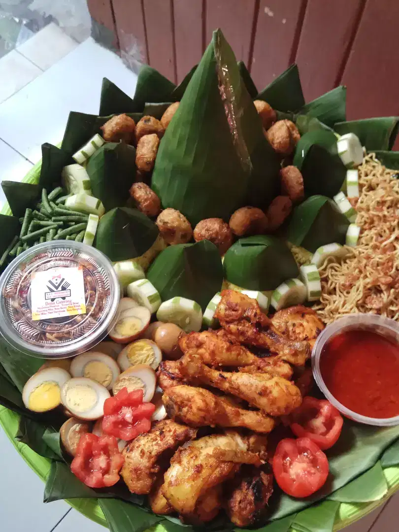 Tumpeng Tempeh Nasi Kuning / Nasi Putih