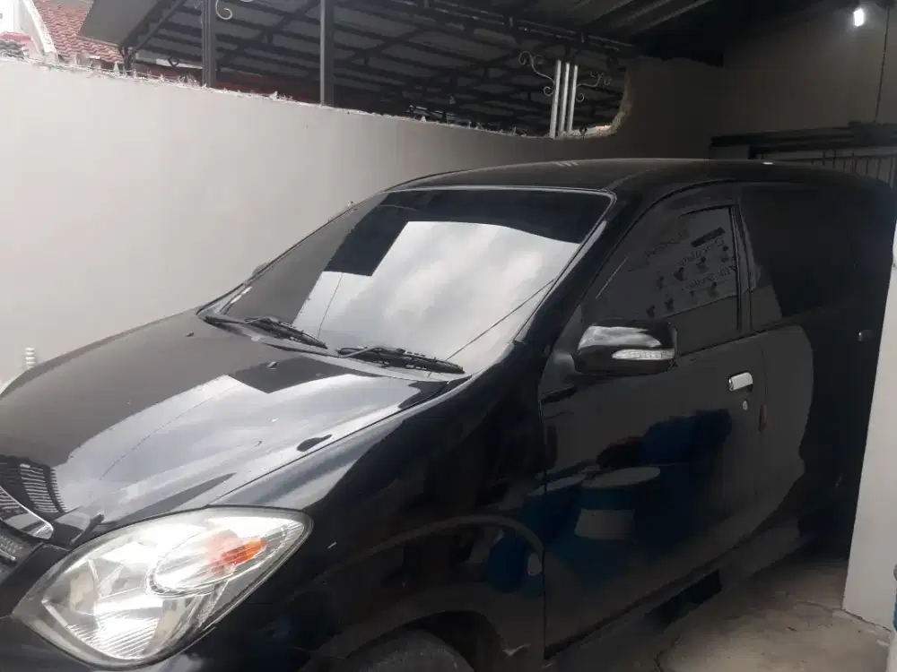 kaca film mobil pemasangan dipanggil