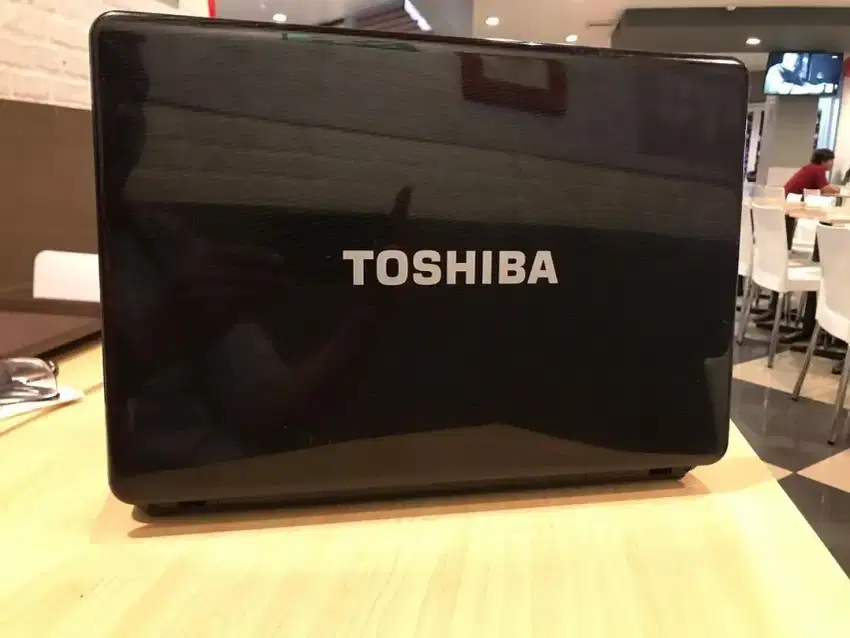 Laptop Toshiba Satellite L510 sudah SSD anti lemot