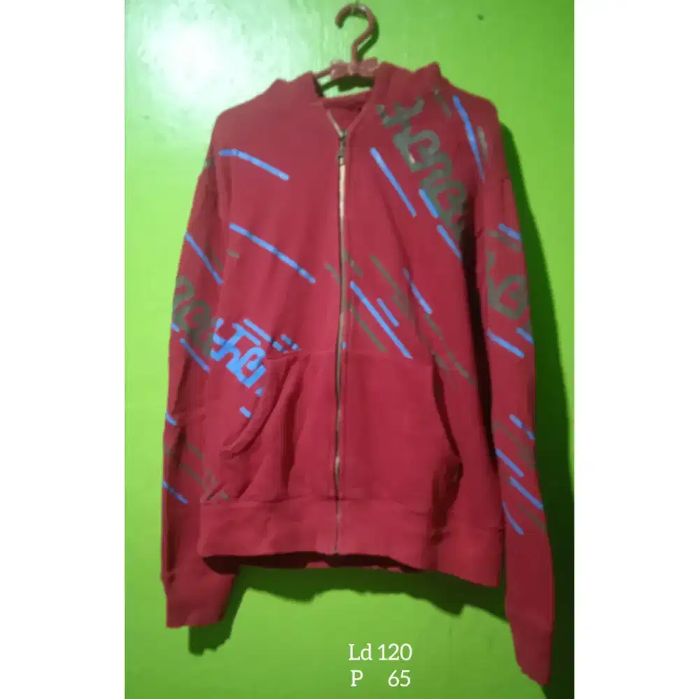 Jaket the reborn size XL merah