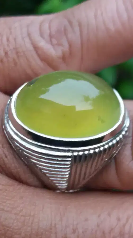 Jual Batu Cincin IdoCrase Chalcedony Greenish Yellow Crystal Good