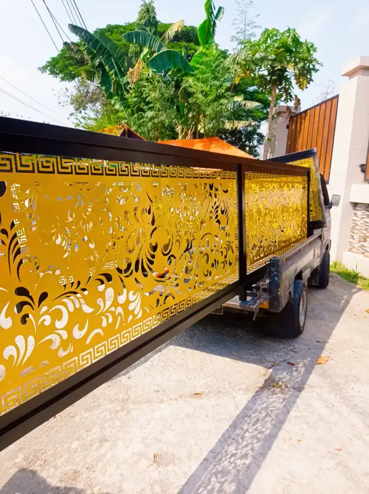 pagar motif cutting