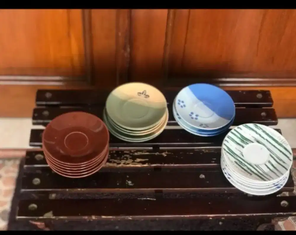 Tatakan gelas satu set