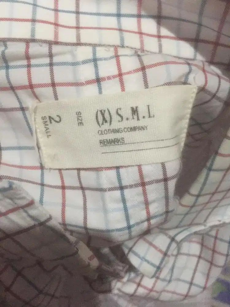 baju Merk S.M.L warna putih Size ( S ) Small