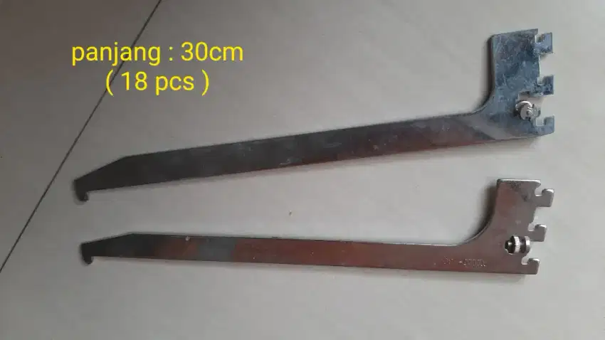 Daun bracket kaca uk.20cm & 30cm (30 pcs) kondisi ok