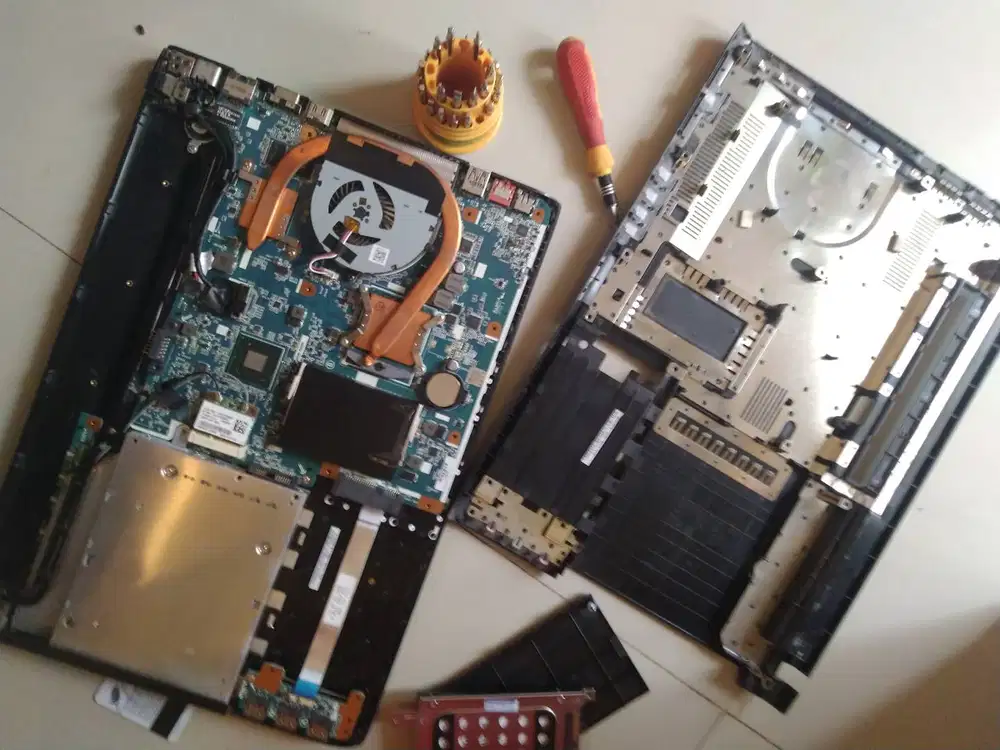 Servis Laptop Komputer PC