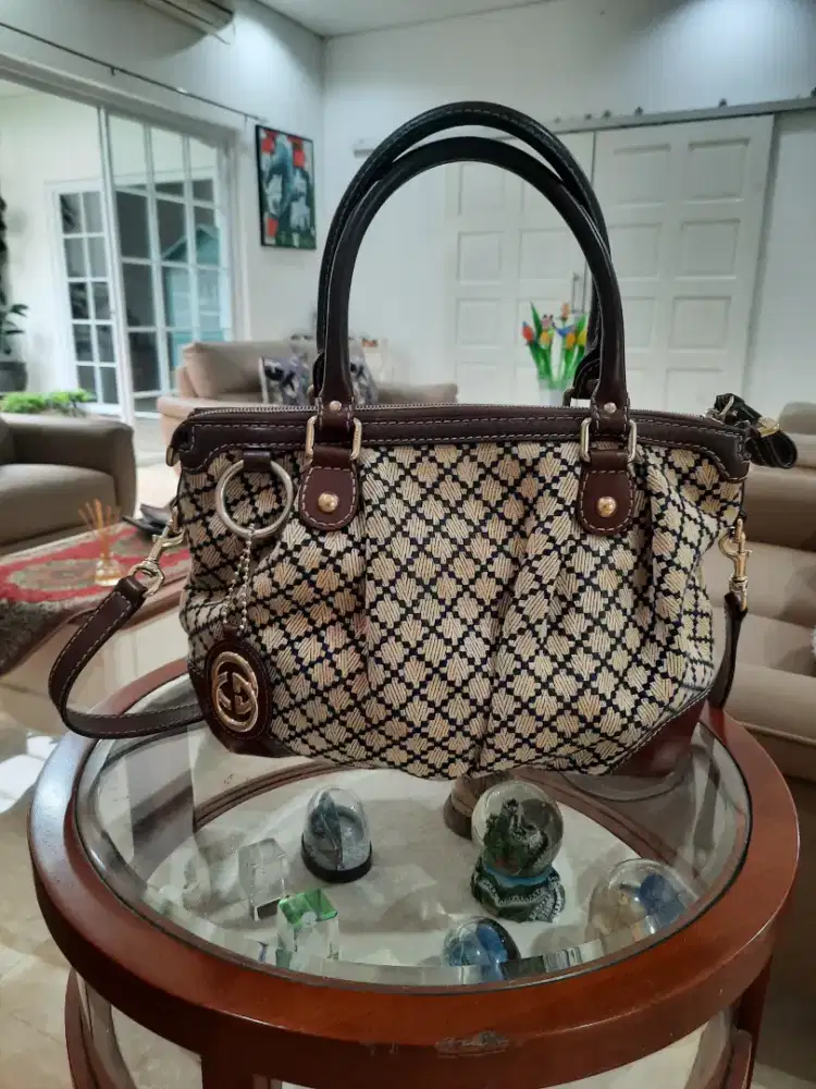 Gucci diamante sukey authentic