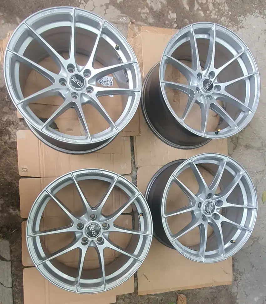 Jual Velg OZ Racing Leggera HLT 19