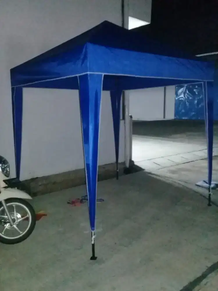 Tenda kafe bongkar pasang