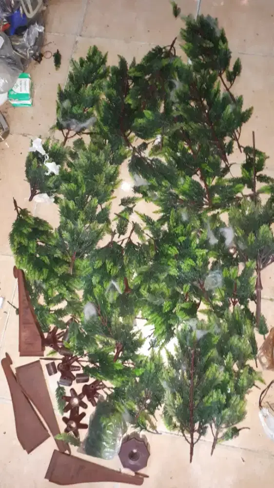 Se,set hiasan rmh pohon natal tggi se mtr kond bgs jrg di pakai murah2