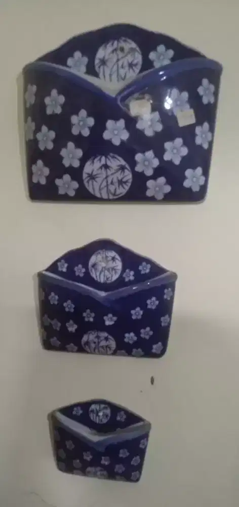 3 rangkai tempat Surat merek delft (belanda)