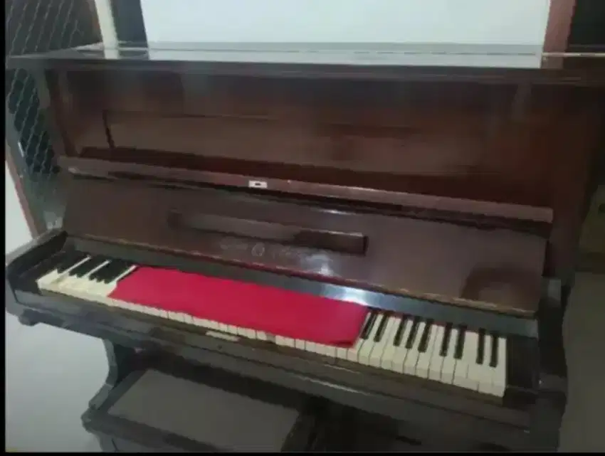 Piano halle bitter