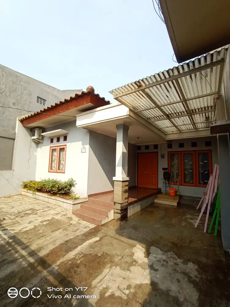 DIJUAL rumah 1 (satu) lantai di Tole Iskandar, Depok