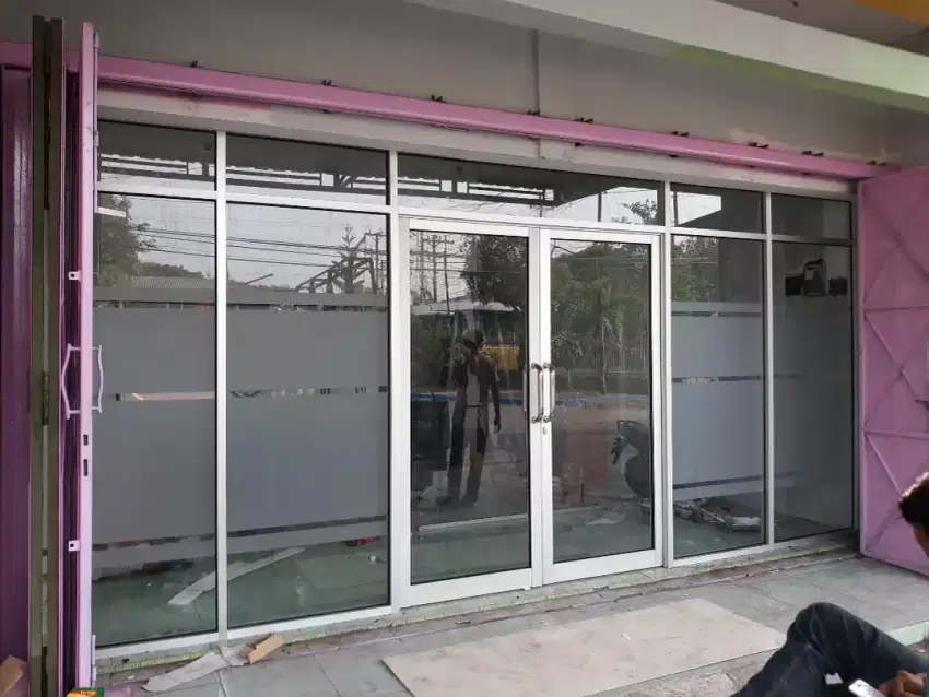 Pintu kaca pintu geser pintu lipat tutup otomatis ruko klinik mall