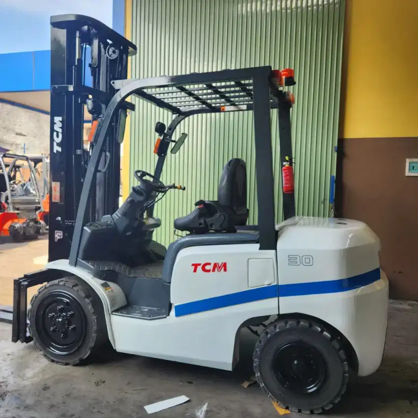 Ready TCM 3 ton Trilif 6 meter , side shifter 2018