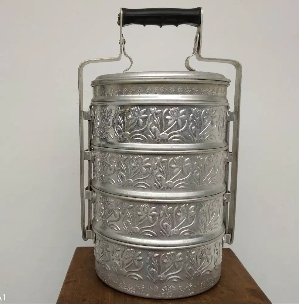 Rantang Alumunium Ukir 5 susun