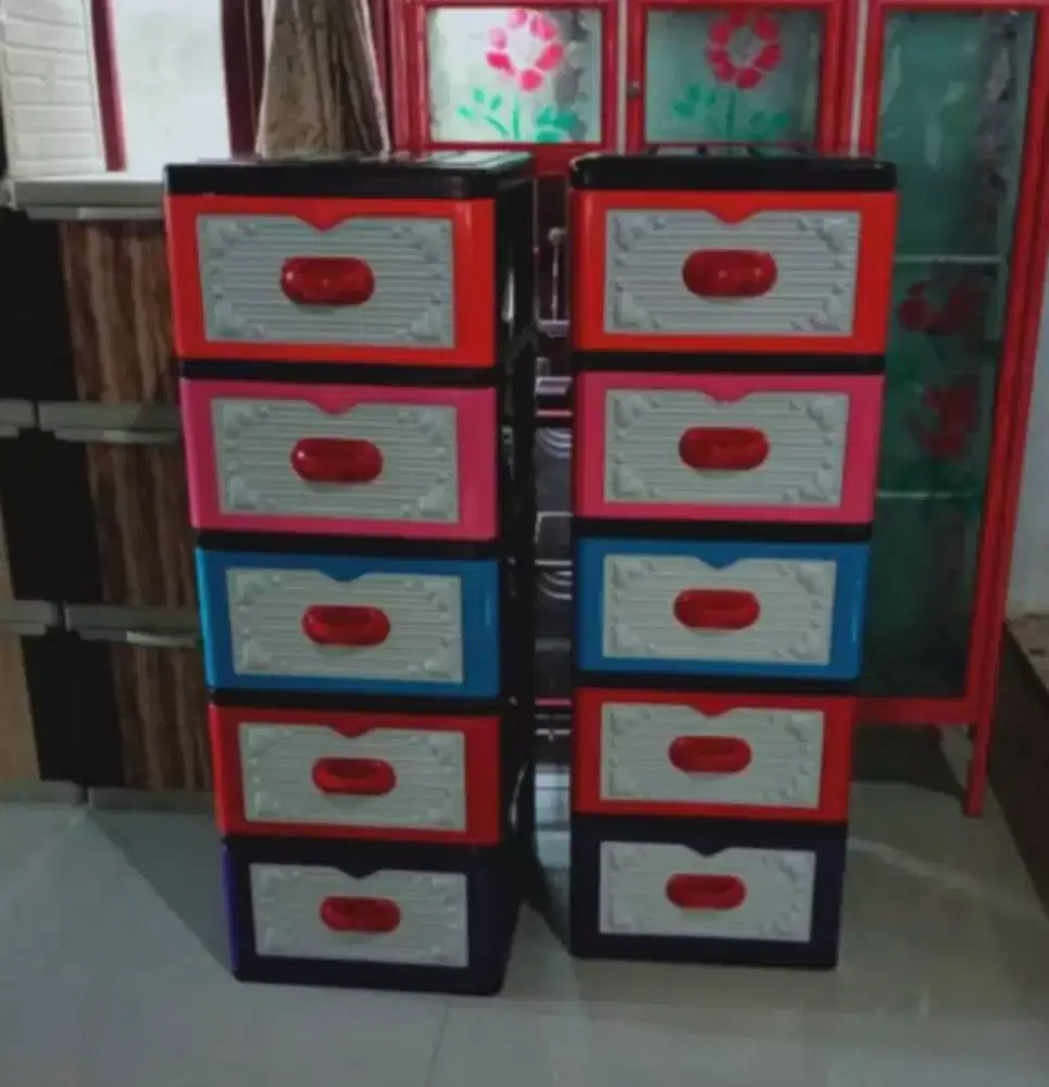 Lemari plastik Bok sorokan