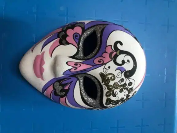 Topeng dinding Itali