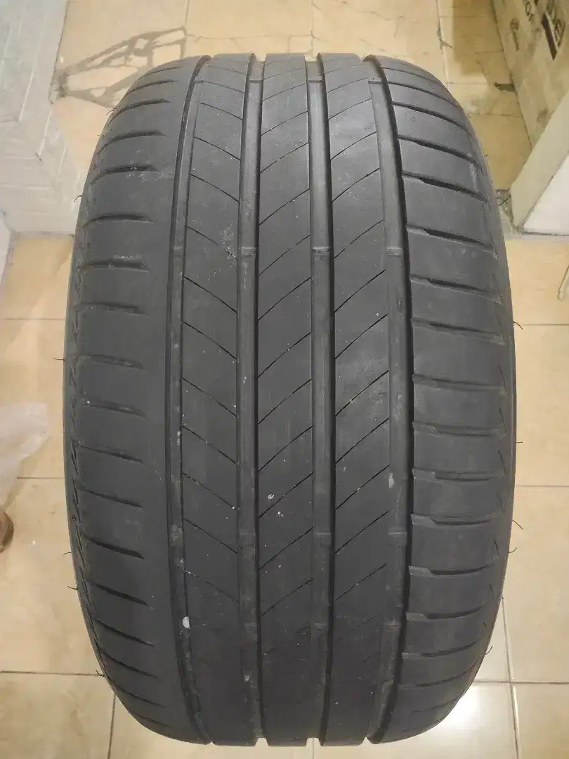 Ban 285/35/20 Bridgestone RFT 2020