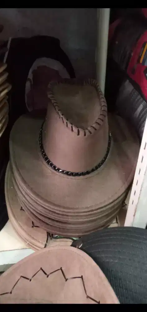 TOPI COWBOY KEREN DAN MODIS