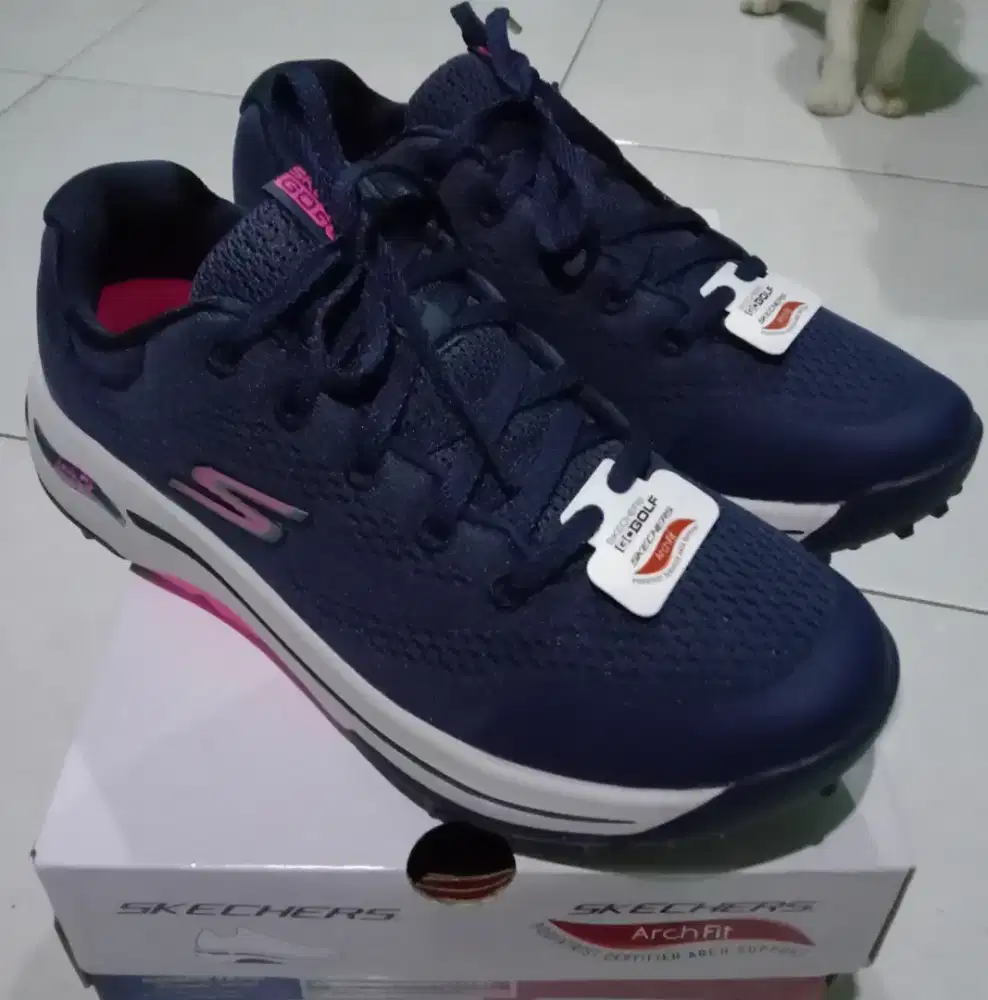 Sepatu on sale golf skechers