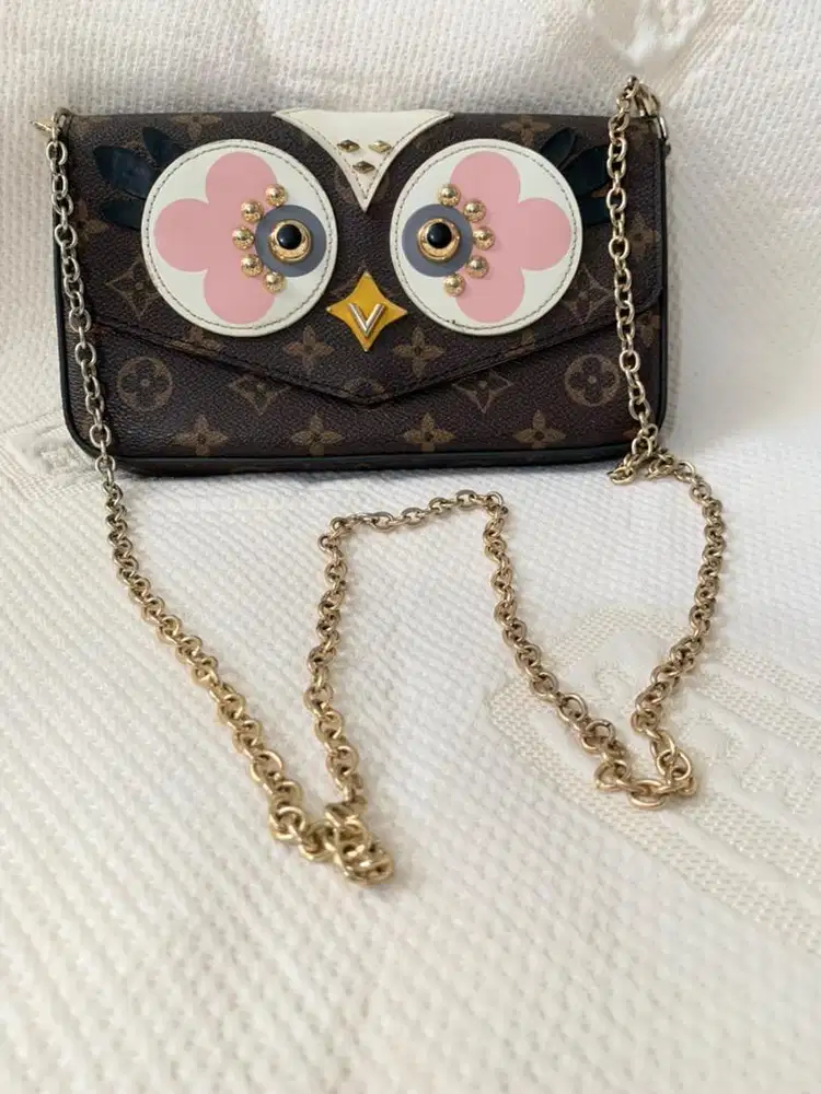 Lv owl sling online bag