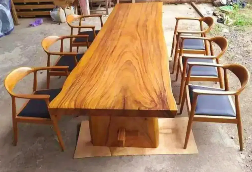 Kursi Makan Trembesi Meja Makan Set Trembesi