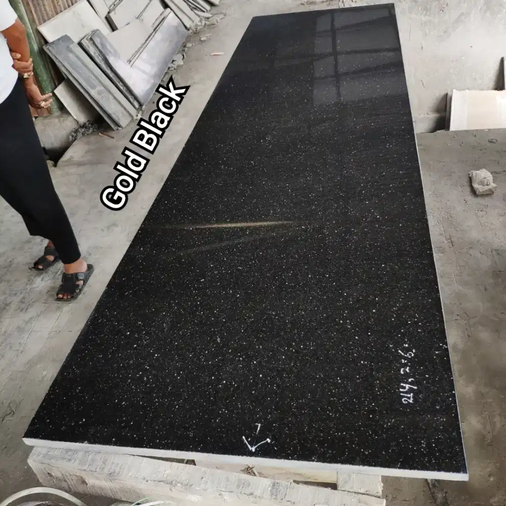 Granit India Gold Black