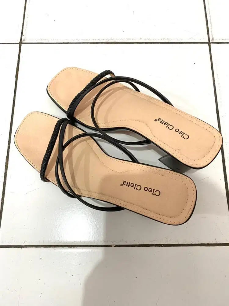 Sepatu hak tinggi 39 - sepatu wanita 39 Sepatu hitam hak tinggi hitam