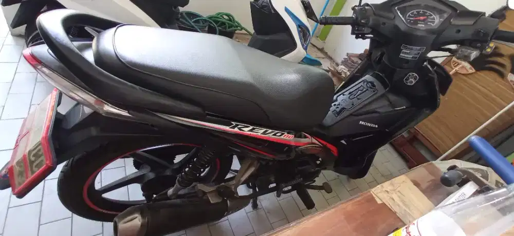 Honda REVO CW Mulus Rawatan KM Rendah Hemat Irit Bandel