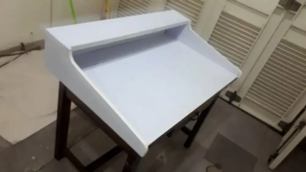 Meja kasir bahan multiplek bagus lokasi siwalankerto sby
