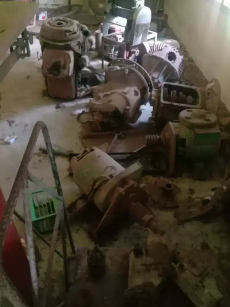 Menerima elktronik rusak/botot.AC.DINAMO.KOMPUTER.BESI.BUKU.DLL