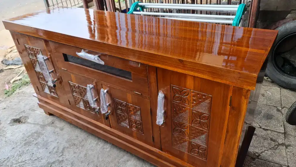 Buffet Rak TV Diswar Kayu Jati 160