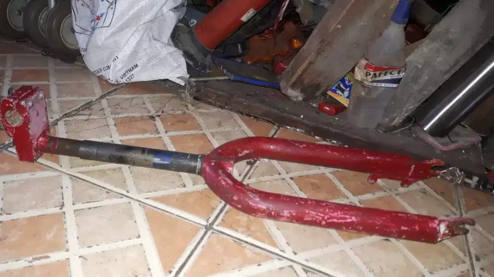 Se bh garpu dpn utk sepeda bmx kond bgs ex copotan mls no karat murah