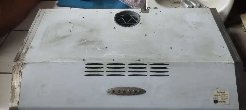 COOKERHOOD/PENGHISAP ASAP DAPUR MERK ARISTON 90 cm BUATAN ITALY