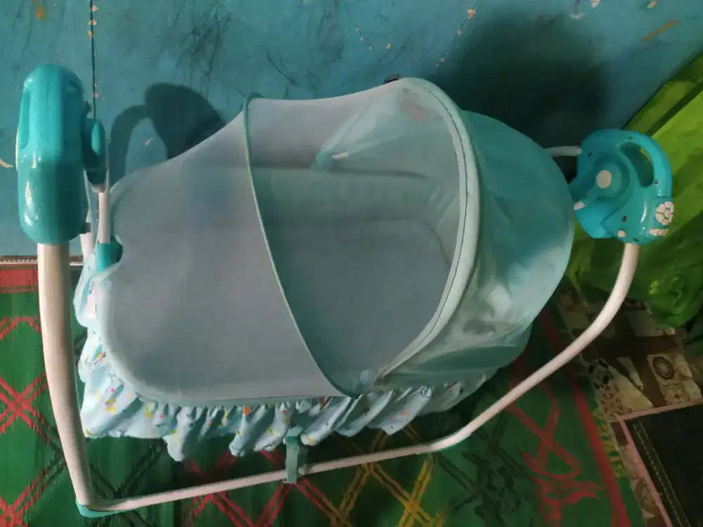 Ayunan Otomatis eletrik