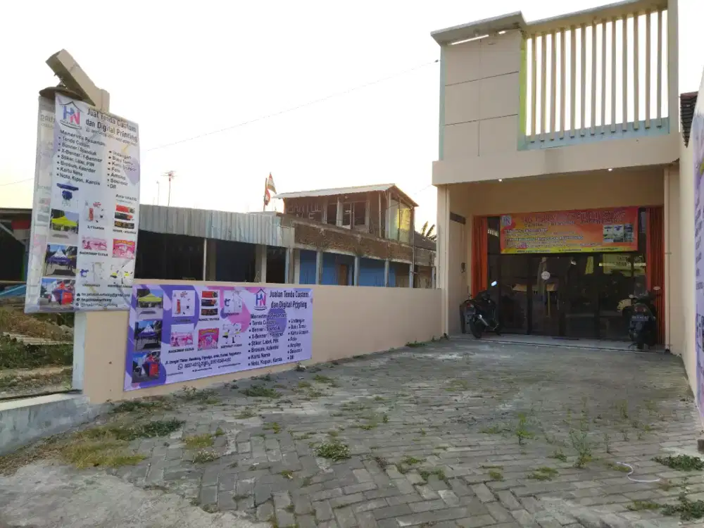 Cetak banner, spanduk, dll.