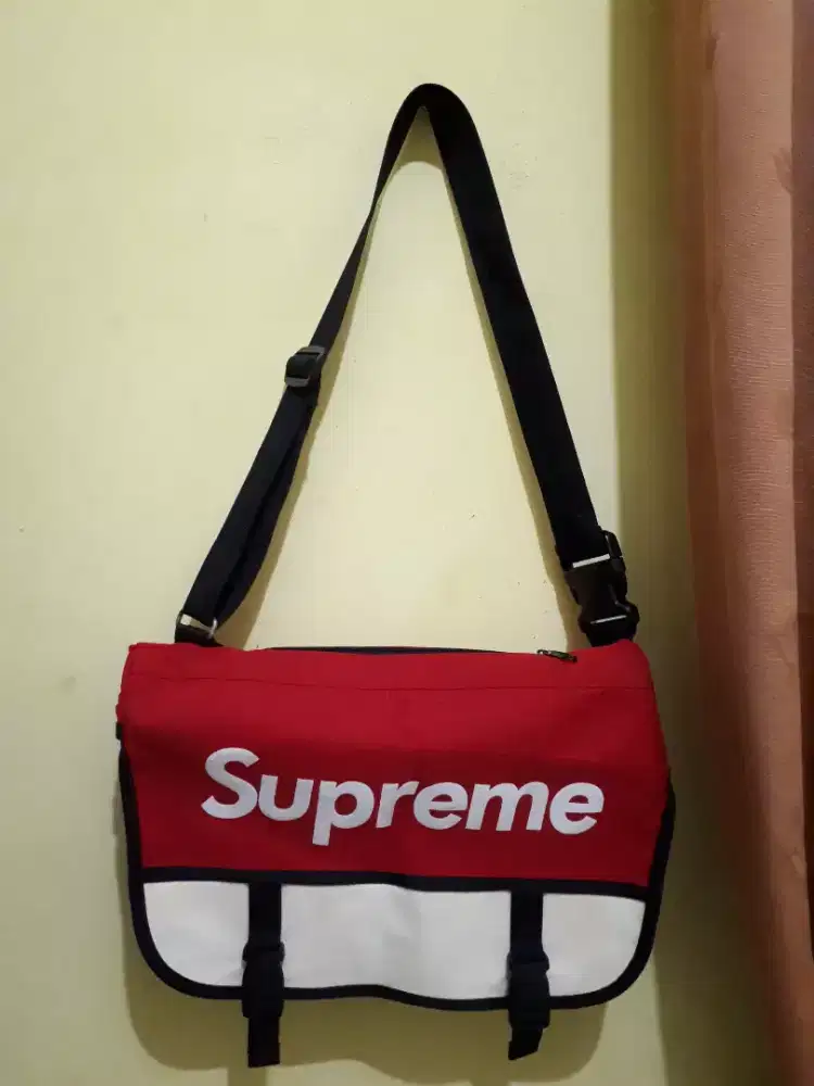 Supreme tas discount