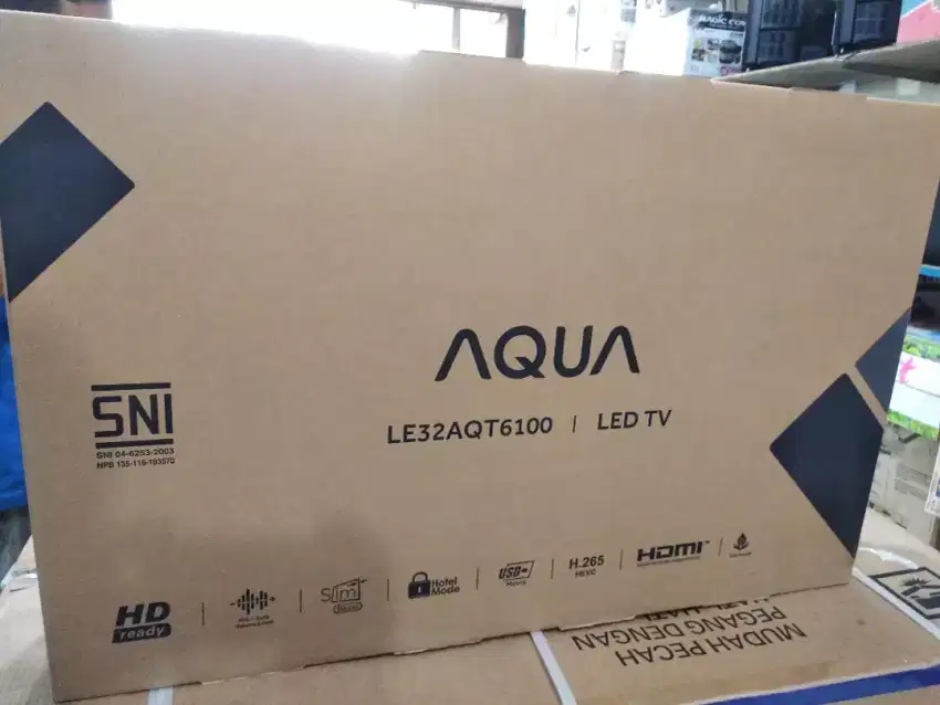 LED 32 miracast digital tv AQUA JAPAN