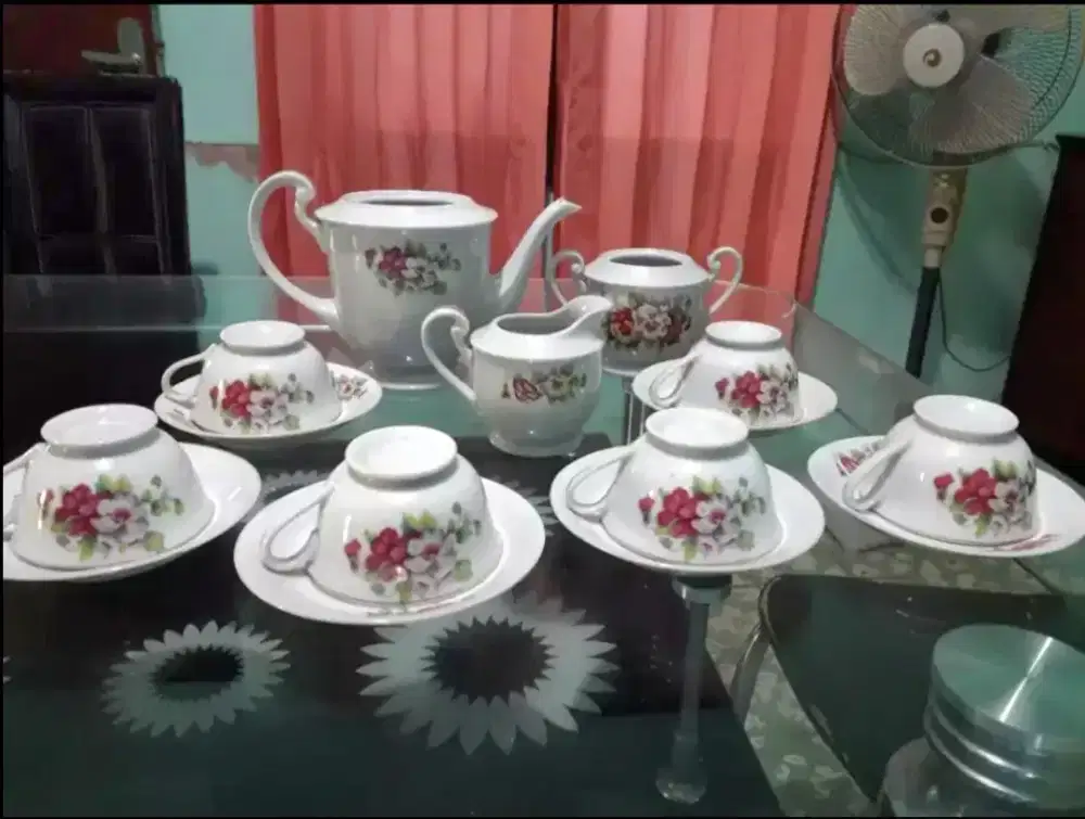 Tea set Cangkir Bunga Ros Antik Dijual Murah