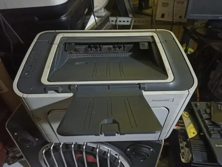 Hp laserjet 1505 laser mono crom normal toner penuh siap pake